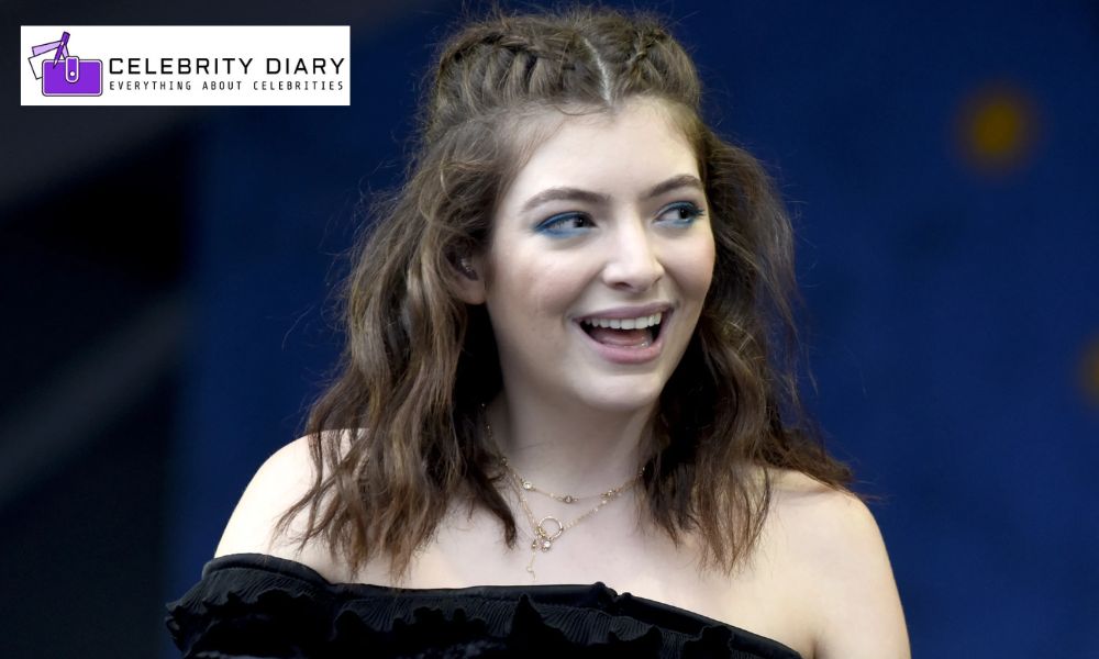 Lorde real name Ella Yelich-O'Connor during Virgin tour.